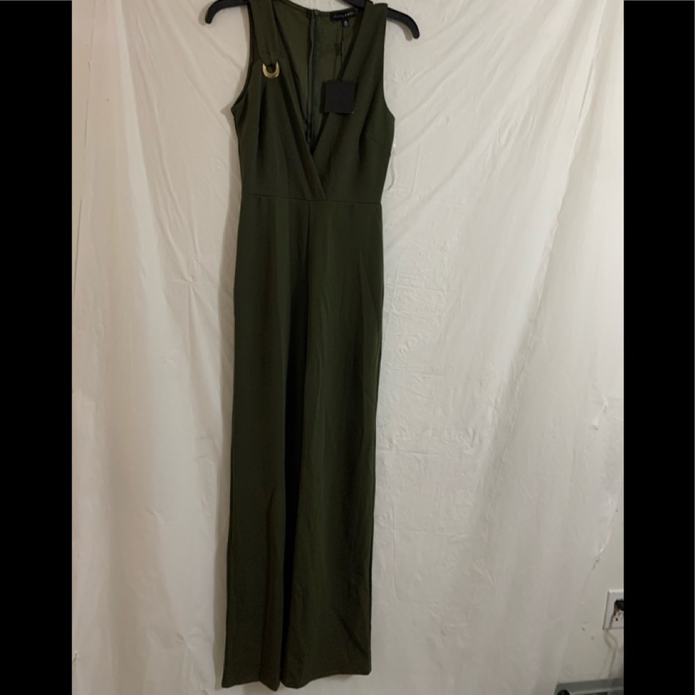 NWT JLUXLABEL Olive sexy jumpsuit - Picture 5 of 9